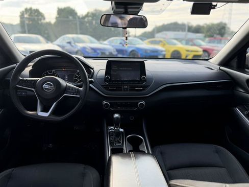 Used 2021 Nissan Altima 2.5 SV FWD image 17