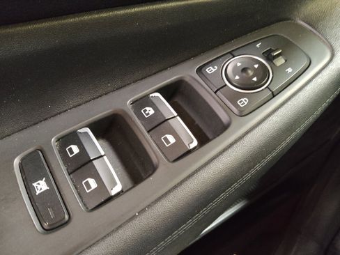 Used 2020 Hyundai Santa Fe SE AWD/4WD image 27