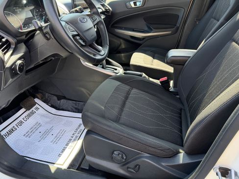 Used 2019 Ford EcoSport SE w/ SE Convenience Package image 10