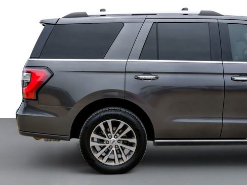 Used 2018 Ford Expedition Limited AWD/4WD image 6