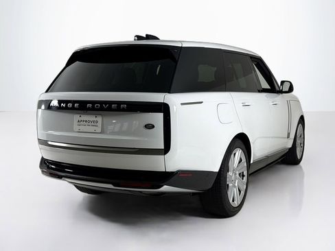 Used 2023 Land Rover Range Rover SE AWD/4WD image 5