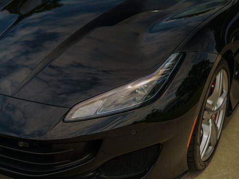 Used 2019 Ferrari Portofino RWD image 97