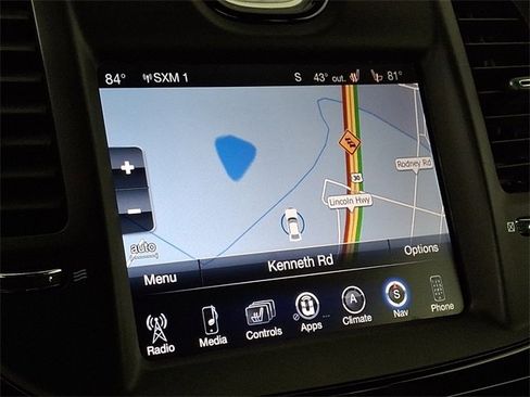 Used 2016 Chrysler 300 S image 3