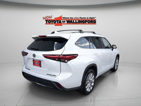 Used 2023 Toyota Highlander Limited AWD/4WD image 12