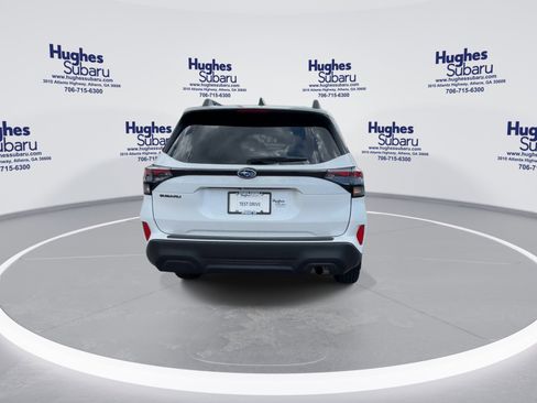 Certified 2025 Subaru Forester Premium AWD/4WD image 9