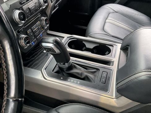 Used 2018 Ford F150 Platinum w/ Equipment Group 701A Luxury AWD/4WD image 17
