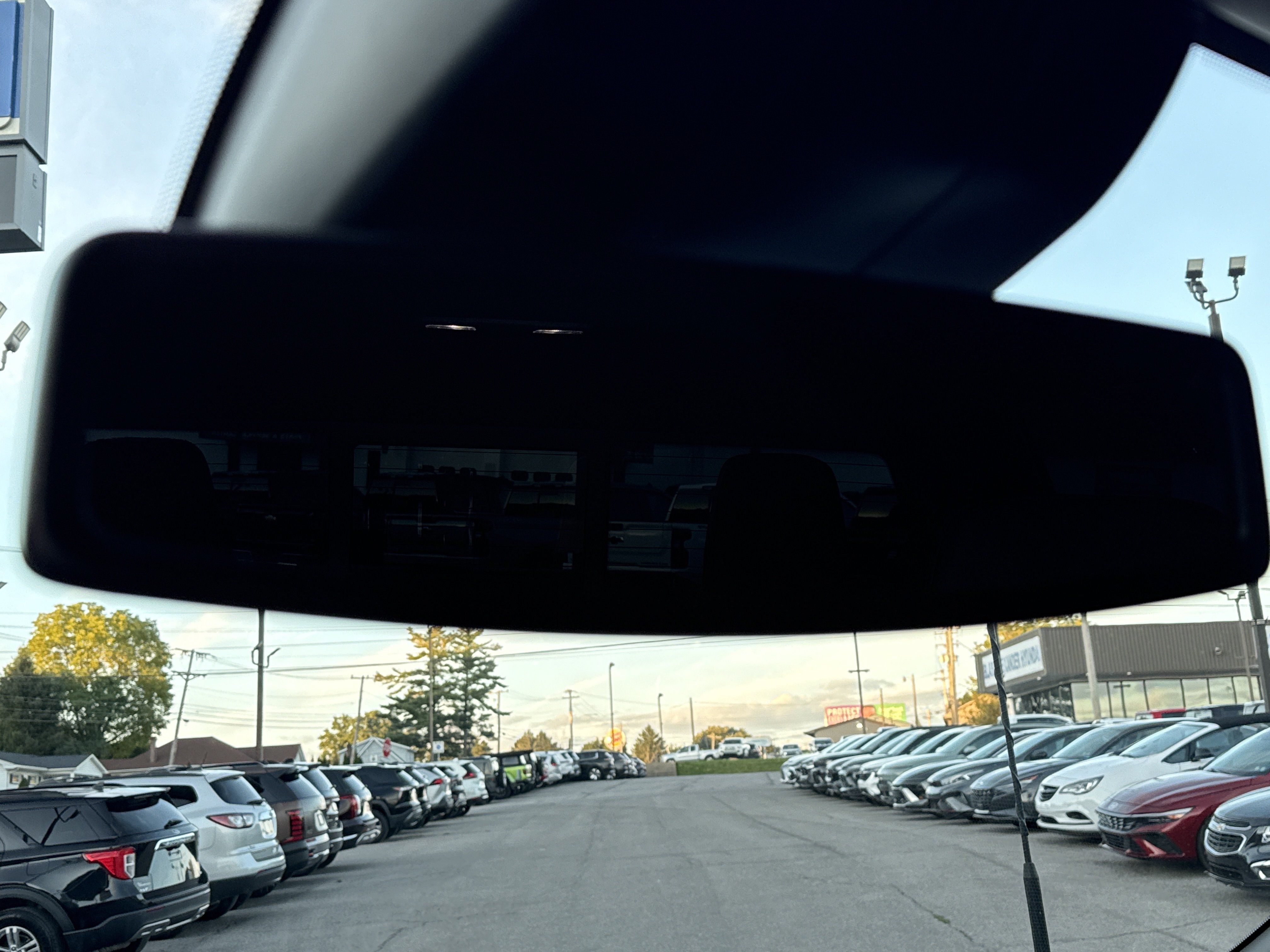 Used 2025 Chevrolet Silverado 3500 LTZ w/ LTZ Convenience Package AWD/4WD image 27