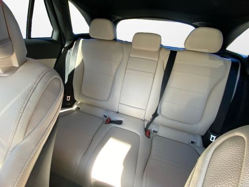 New 2026 Mercedes-Benz GLC 300 4MATIC image 12