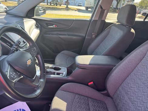 Used 2024 Chevrolet Equinox LT image 13