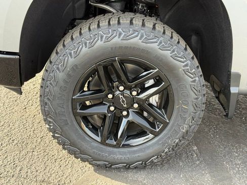 New 2026 Chevrolet Silverado 1500 Custom Trail Boss image 9