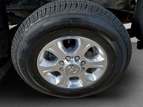 Used 2019 RAM 3500 Big Horn image 34