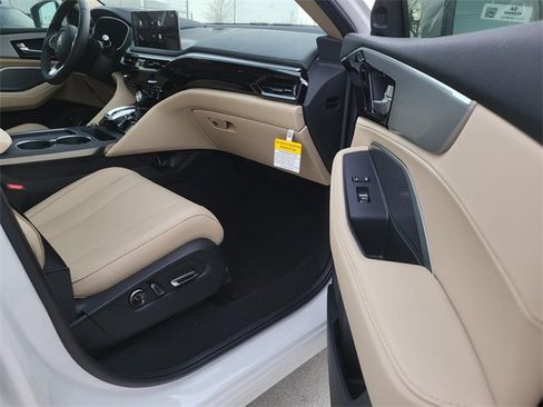 New 2026 Acura MDX FWD image 7