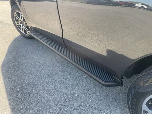 New 2025 Ford Expedition Active image 7