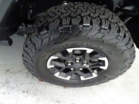 Certified 2025 Jeep Wrangler Unlimited Rubicon 4xe image 25