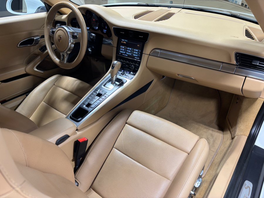 Used 2015 Porsche 911 Carrera S RWD image 8