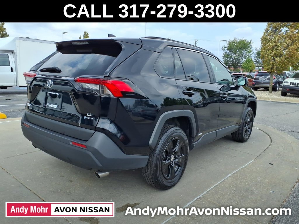 Used 2025 Toyota RAV4 LE AWD/4WD image 8