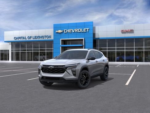 New 2026 Chevrolet Trax LT w/ Driver Confidence Package FWD image 8