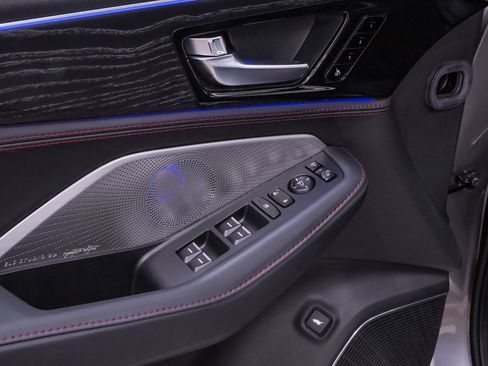 Used 2023 Acura MDX Type S image 28