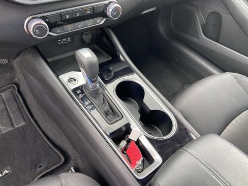 Used 2024 Nissan Altima 2.5 SV image 38