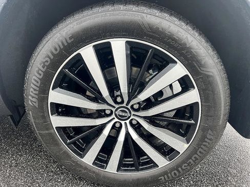 Certified 2024 Nissan Pathfinder Platinum w/ Cargo Package image 10