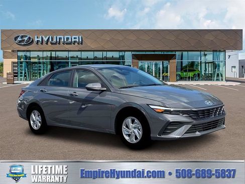New 2026 Hyundai Elantra SE FWD image 10