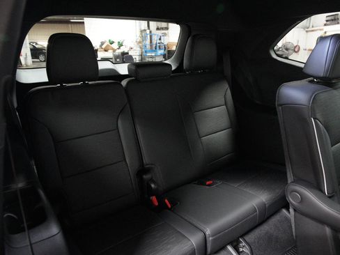 New 2026 Buick Enclave Sport Touring w/ LPO, Floor Liner Package image 15