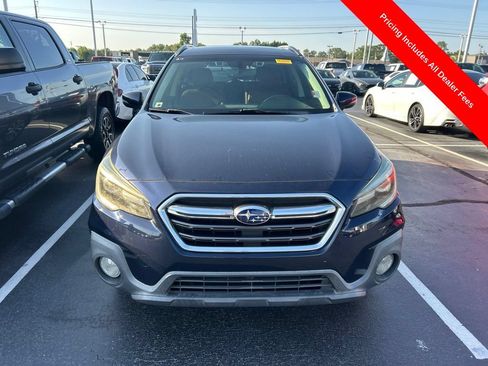Used 2018 Subaru Outback 3.6R Touring AWD/4WD image 12