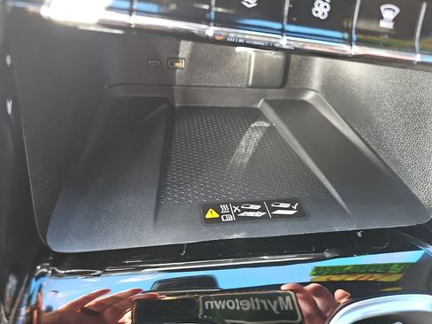 Used 2025 Chevrolet Traverse Z71 w/ Driver Confidence Package image 27