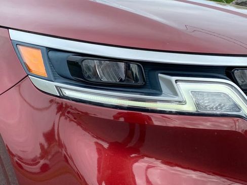 Used 2022 Kia Carnival SX FWD image 10