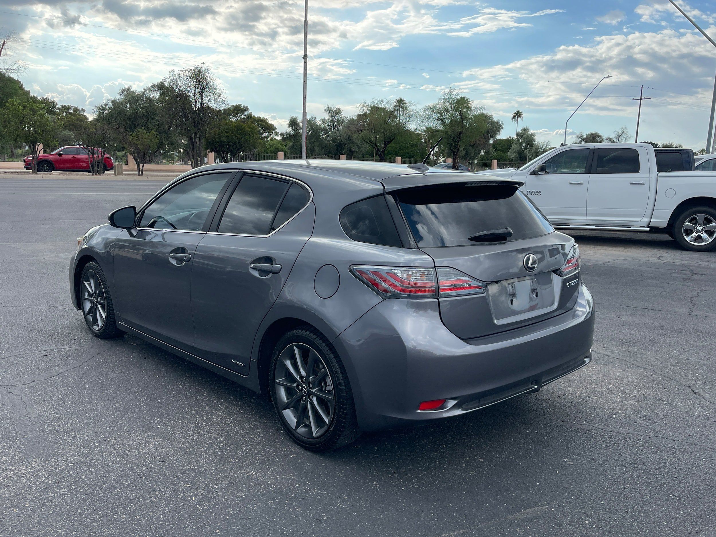 Used 2013 Lexus CT 200h w/ Premium Pkg w/Navigation FWD image 3