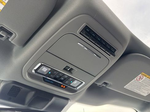 New 2026 Ford F250 Lariat w/ Black Appearance Package image 25