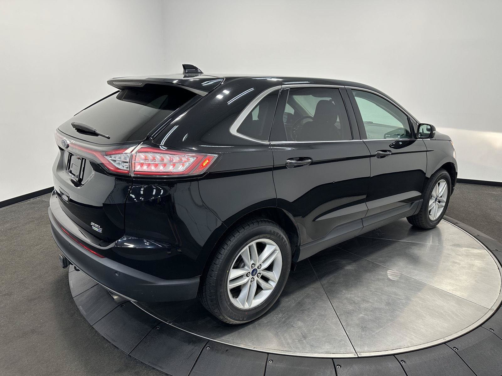 Used 2018 Ford Edge SEL w/ Equipment Group 201A AWD/4WD image 7