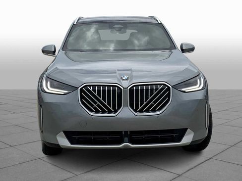 Used 2025 BMW X3 xDrive30i image 3