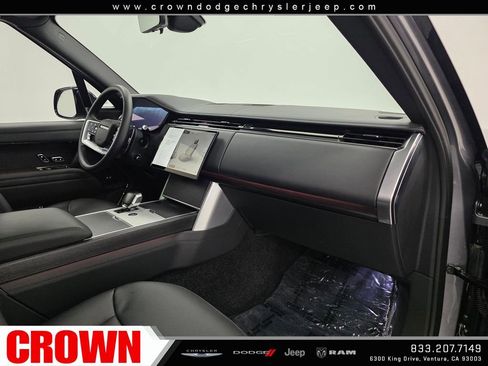 Used 2024 Land Rover Range Rover SV AWD/4WD image 13
