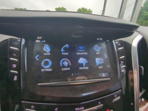Used 2020 Cadillac Escalade Luxury w/ Escalade Sport Edition AWD/4WD image 13