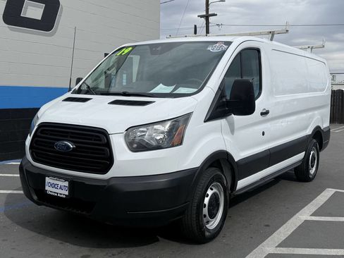 Used 2019 Ford Transit 150 130 Low Roof RWD image 3
