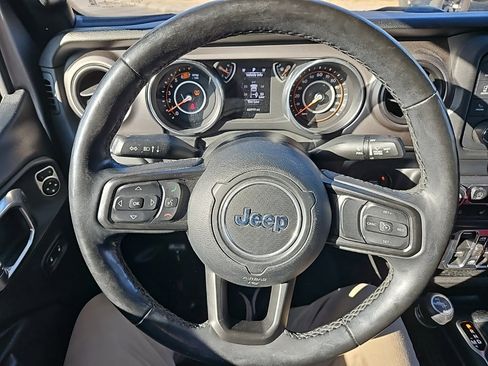 Used 2020 Jeep Wrangler Unlimited Sport image 17