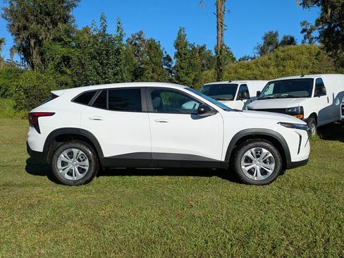 New 2026 Chevrolet Trax LS w/ Driver Confidence Package image 3