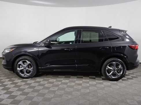 Used 2023 Ford Escape ST-Line w/ Tech Pack #1 AWD/4WD image 17