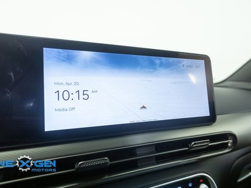 Used 2025 Genesis GV60 Advanced AWD/4WD image 26