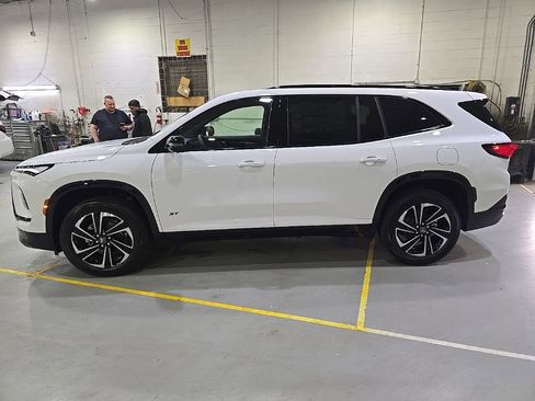 New 2026 Buick Enclave Sport Touring w/ Power Package FWD image 4