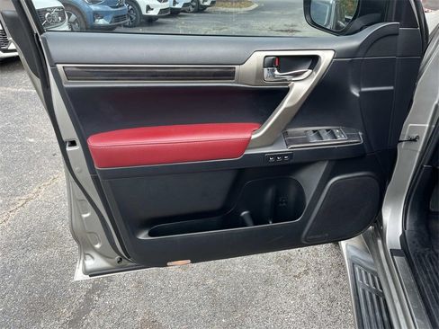 Used 2021 Lexus GX 460 Premium image 23