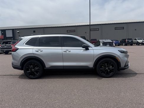 Used 2023 Honda CR-V Sport Touring image 4