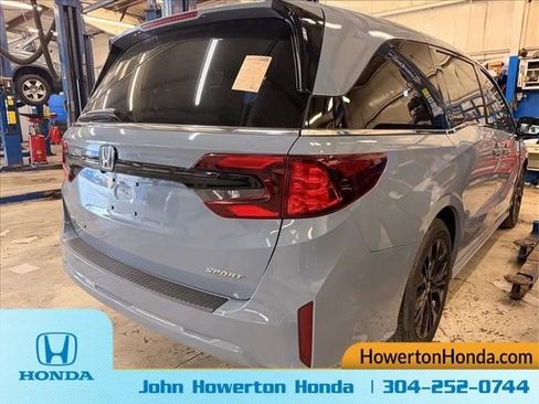 Used 2025 Honda Odyssey Sport-L image 16