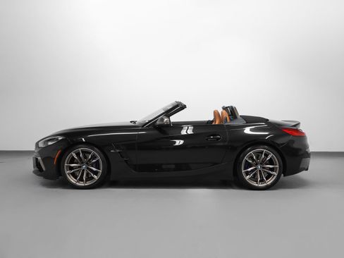 Used 2020 BMW Z4 M40i w/ Executive Package RWD image 2