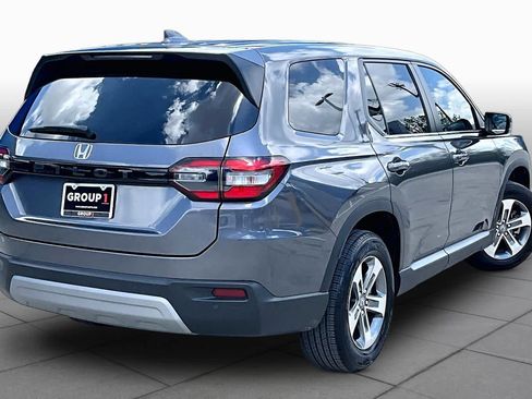 Used 2025 Honda Pilot EX-L image 12