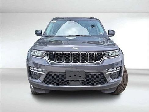 Used 2023 Jeep Grand Cherokee Limited RWD image 3