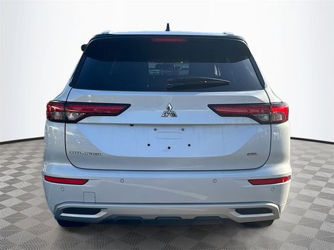 Used 2023 Mitsubishi Outlander SEL image 7