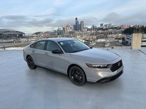 New 2025 Honda Accord SE image 24