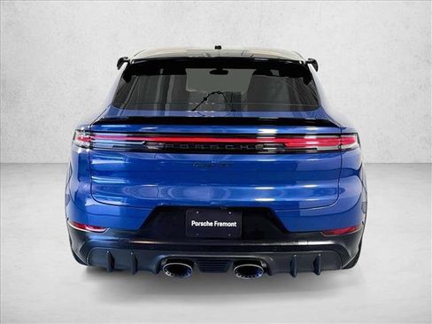 Certified 2024 Porsche Cayenne Turbo GT AWD/4WD image 10